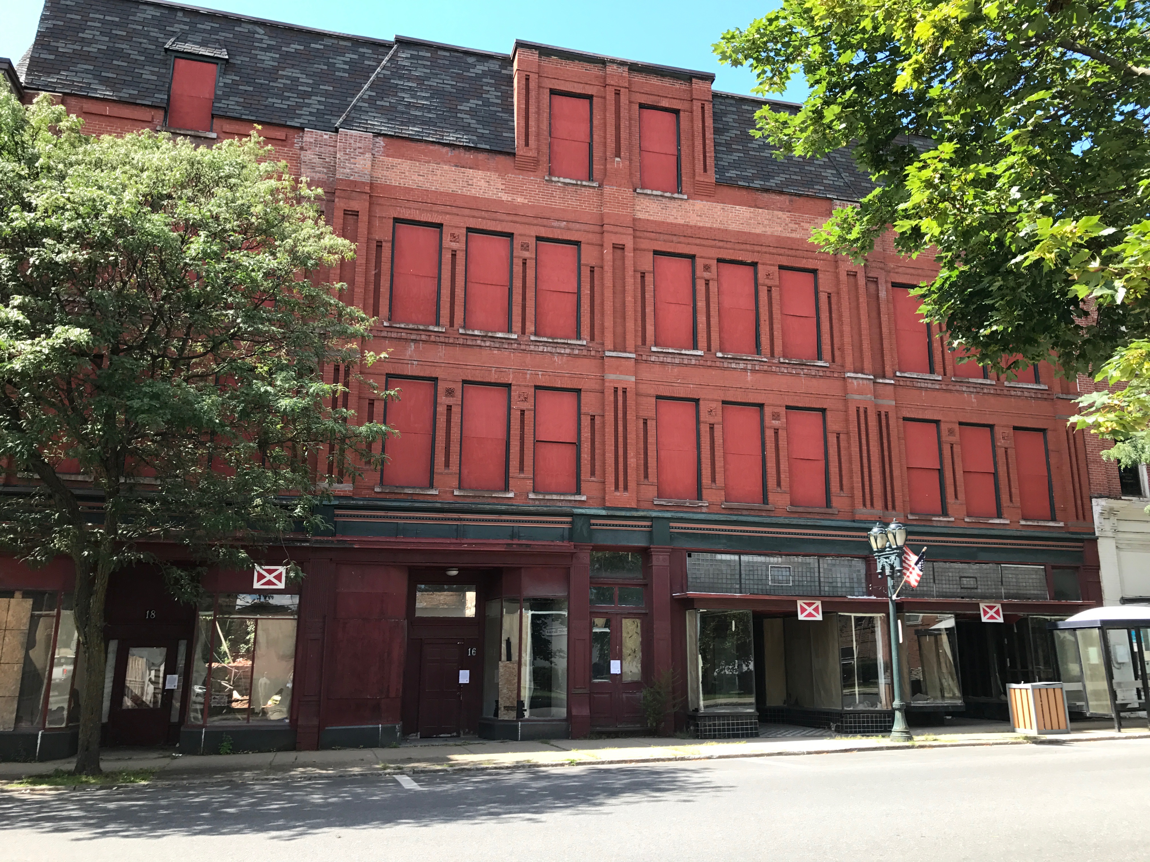 Placemaking as Policy Gloversville, New York A Laboratory for the community impact of public